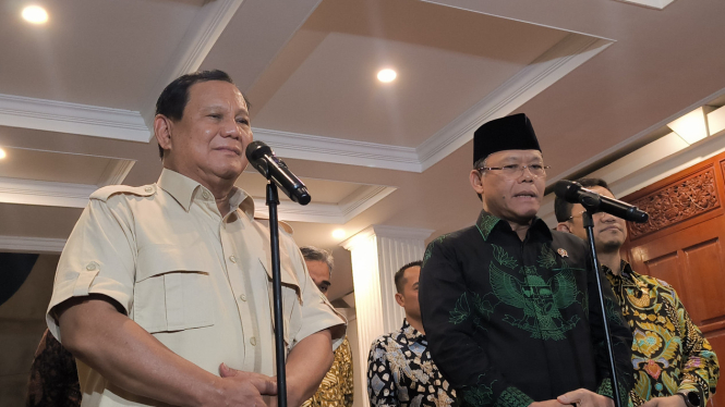 Ketua Umum Partai Gerindra Prabowo Subianto (kiri) dan Plt Ketua Umum PPP Mardiono (kanan) di Kertanegara IV, Jakarta Selatan, Kamis, 15 Agustus 2024