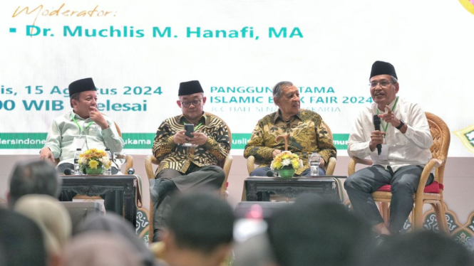 Prof Dr Abdul Mu'ti, Prof Dr M Quraish Shihab, MA, dan H Ulil Abshar Abdalla.