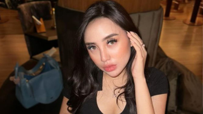 Putri pengacara kondang, Sunan Kalijaga, Salmafina Sunan