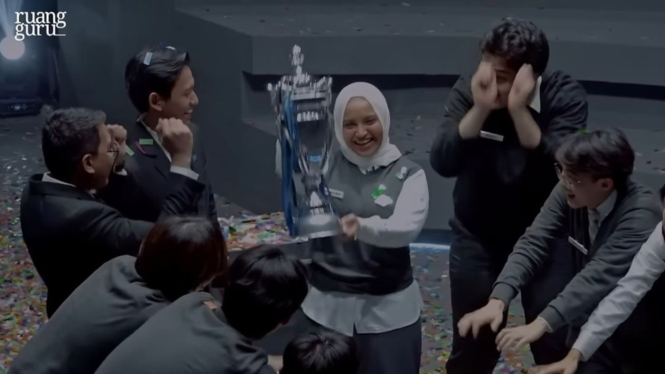 Shakira Amira, pemenang kompetisi Cash of Champions