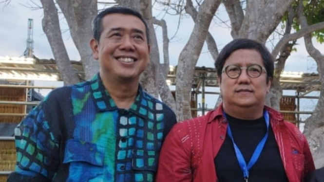 Direktur Perfilman, Musik dan Media, Direktorat Jenderal Kebudayaan Kemendikbudristek Ahmad Mahendra dan Komposer Erwin Gutawa 