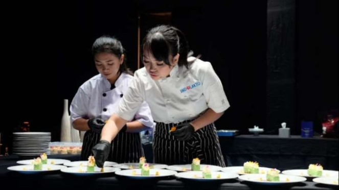 Membuat Desert atau Makanan Manis