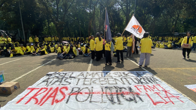 Mahasiswa UI akan demo ke DPR RI