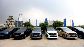 Komparasi Nissan Serena e-Power vs Toyota Voxy, Mana Lebih Baik?