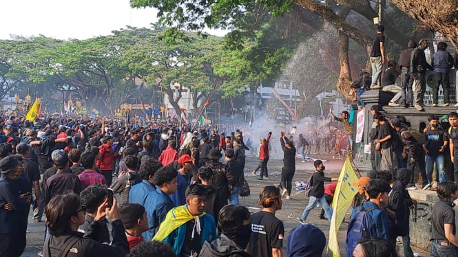 Demo menolak revisi UU Pilkada di Kota Malang