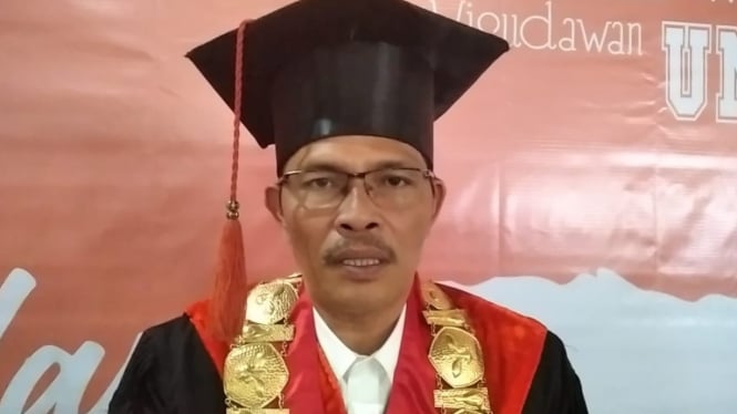 Rektor Universitas Jambi, Prof.Dr.Helmi 