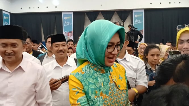 Airin Rachmi Diany hadir dalam deklarasi dan penyerahan B1 KWK di ICE BSD Tangerang