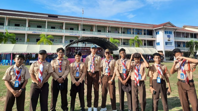 Sejumlah siswa yang mahir di bidang IT SMP dan SMK IDN Boarding School Jonggol, Bogor, Jawa Barat, mengikuti perkemahan pramuka internasional, yang diselenggarakan oleh Sangkhom Islam Wittaya School, Thailand.