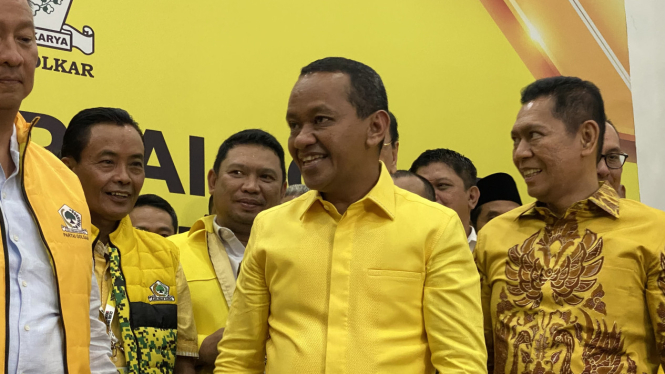 Ketua Umum Partai Golkar, Bahlil Lahadalia, menjelaskan alasan di balik keputusan partainya untuk mendukung Airin Rachmi Diany