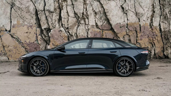 Lucid Air Sapphire antipeluru