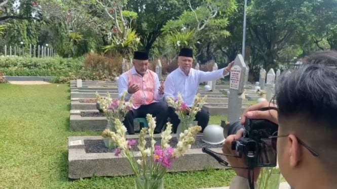 Ahmad Syaikhu dan Ilham Habibie di TMPN Kalibata, Jaksel