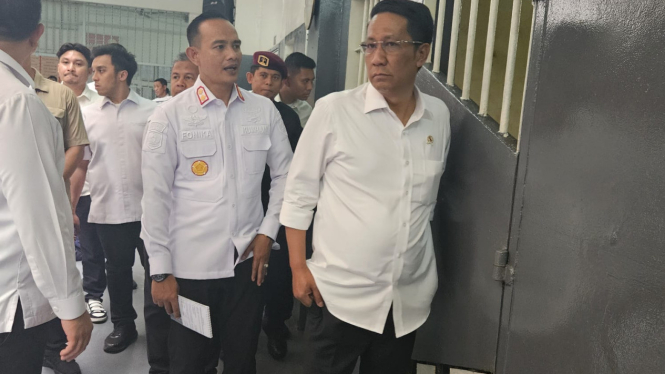 Menkumham Supratman Andi Agtas meninjau Lapas Narkotika Cipinang