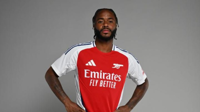 Raheem Sterling resmi gabung Arsenal