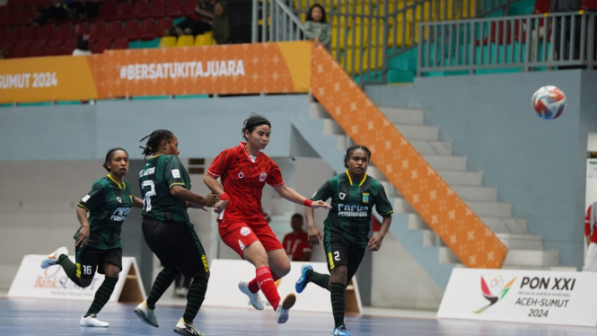 Futsal Putri DKI Jakarta saat lawan Papua Pegunungan di PON 2024, Aceh-Sumut.(dok PON 2024 Sumut)