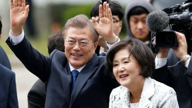 Moon Jae-in (Kiri)