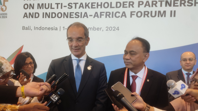 Pertemuan bilateral di sektor ICT antara pemerintah Indonesia diwakili Menkominfo Budi Arie Setiadi dan Menkominfo Mesir Dr. Amr Ahmed Samih Talaat.