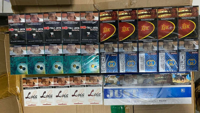 Bea Cukai menindak ratusan ribu barang rokok ilegal