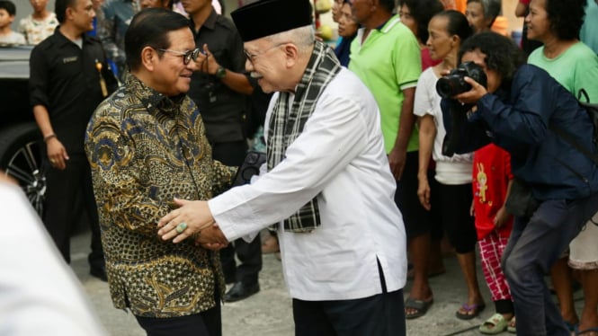 Cagub-Cawagub Jakarta, Pramono Anung-Rano Karno Bertemu dengan Fauzi Bowo di Museum MH Thamrin, Jakarta.