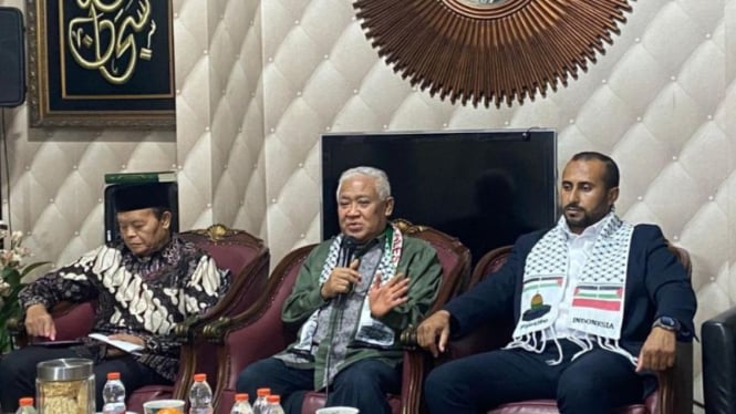 Ketua Komite Pengarah ARI-BP Prof. Din Syamsudin. (tengah).