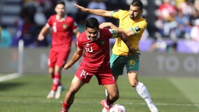 Aziz Behich saat Australia menghadapi Indonesia di Piala Asia 2024