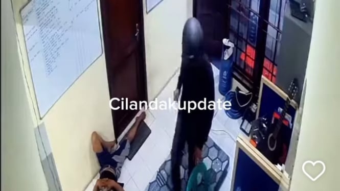 Viral maling membawa celurit di Pasar Minggu