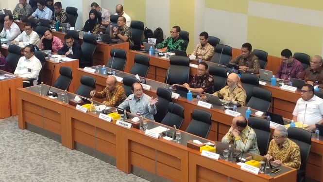 Kementerian Keuangan rapat dengan Banggar DPR RI