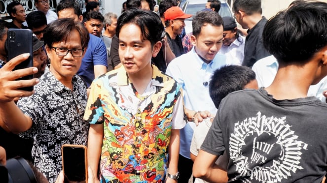 Gibran saat berkunjung ke Desa Sondakan, Solo