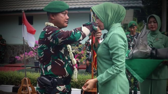 VIVA Militer: Letkol Inf Hermawan berjumpa Nyonya Raras