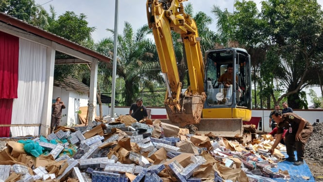 Pemusnahan barang bukti di Kejari Tangerang