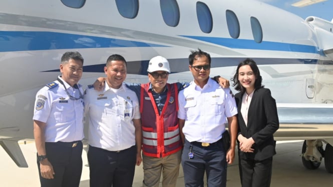 Pendaratan Perdana Pesawat Jet di IKN.