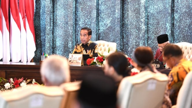 Presiden Jokowi Pimpin Rapat Kabinet Terakhir di IKN Nusantara