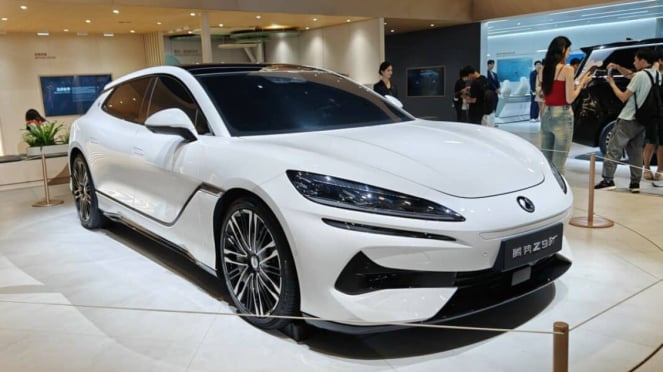 BYD Denza Z9 GT