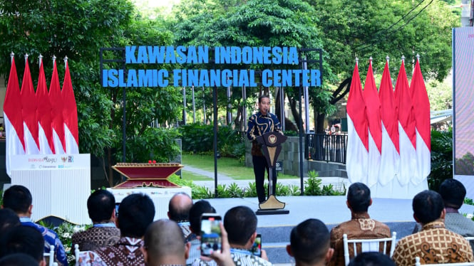 Presiden Jokowi meresmikan Kawasan Indonesia Islamic Financial Center