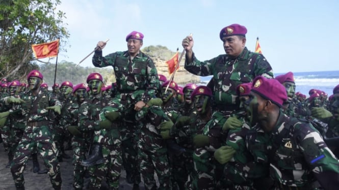 VIVA Militer: 461 prajurit remaja Korps Marinir resmi dilantik