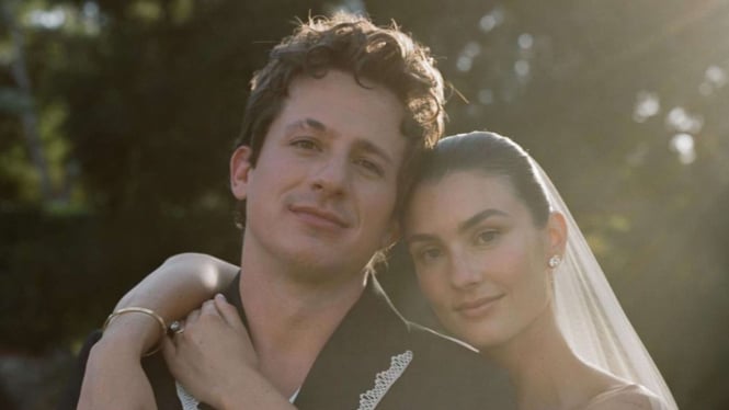 Charlie Puth dan Brooke Sansone Resmi Menikah