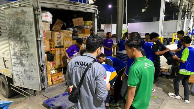 Operasi gempur rokok ilegal yang dilakukan Bea Cukai