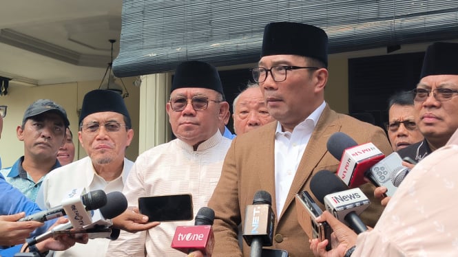 Bakal cagub Jakarta, Ridwan Kamil atau RK di kawasan Jakarta Timur, Rabu, 18 September 2024