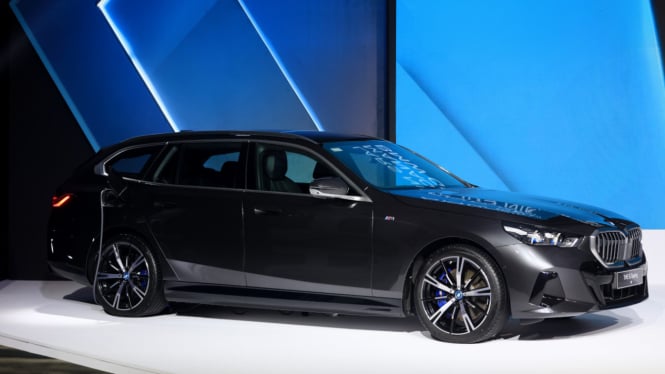 BMW i5 Touring