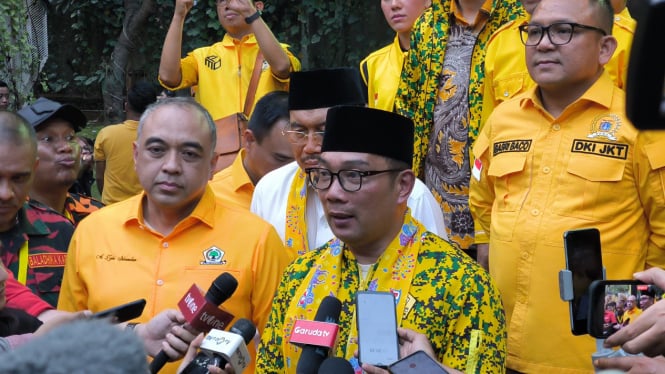 Bakal cagub Jakarta, Ridwan Kamil usai menghadiri acara Apel Pemenangan Ridwan Kamil-Suswono (Rido) yang diselenggarakan DPD Partai Golkar Jakarta, Menteng, Jakarta Pusat, Sabtu, 21 September 2024