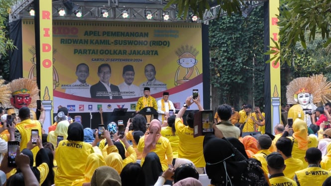 Bakal cagub-cawagub Jakarta, Ridwan Kamil dan Suswono (Rido) dalam acara Apel Pemenangan Ridwan Kamil-Suswono (RIDO) yang diselenggarakan DPD Partai Golkar Jakarta, Menteng, Jakarta Pusat, Sabtu, 21 September 2024. 