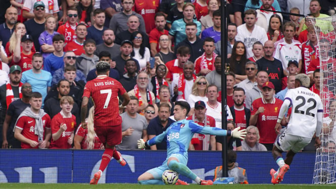 Luis Diaz Berhasil Membawa Liverpool Menang, Tottenham Kalahkan Brentford