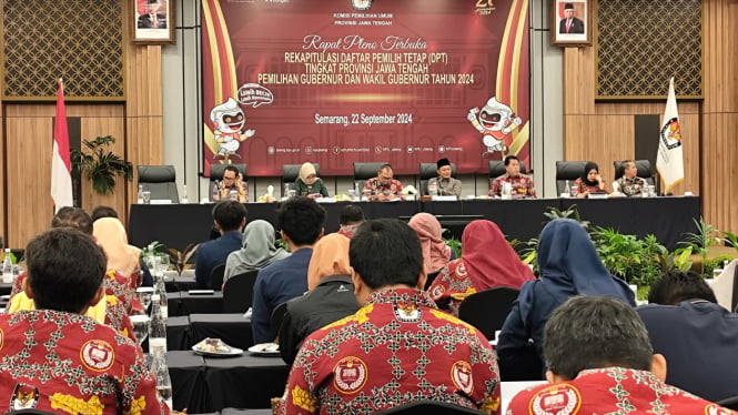 Rapat pleno KPU Jawa Tengah tetapkan DPT untuk Pilgub 2024