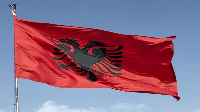 Bendera negara Albania