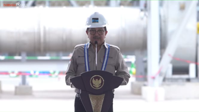 Presiden Direktur PT Freeport Indonesia, Tony Wenas saat peresmian produksi smelter di Gresik