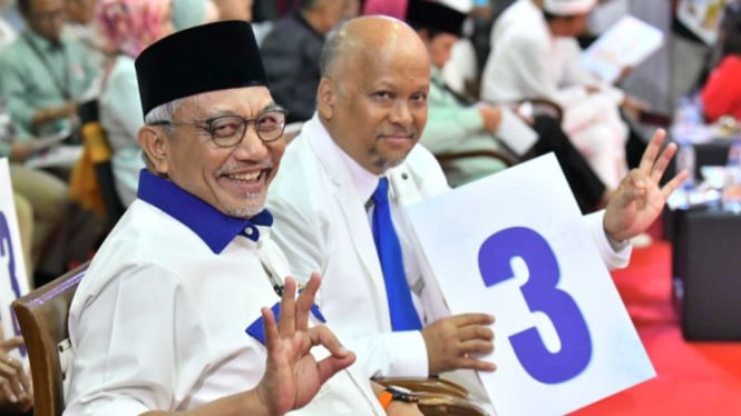 Pasangan cagub dan cawagub Jabar Ahmad Syaikhu-Ilham Habibie.