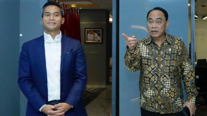 Pertemuan Ketua Kadin Indonesia Anindya Bakrie dengan Menkominfo Budi Arie