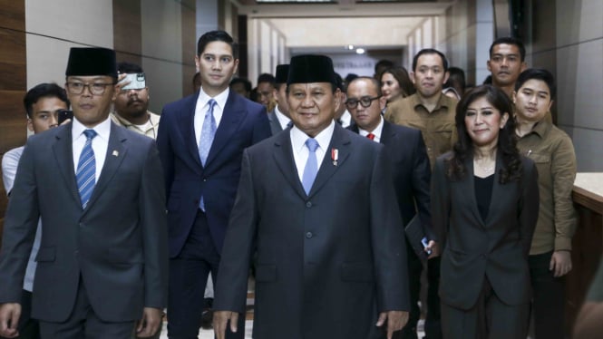 Prabowo Subianto Hadiri Raker Terakhir dengan Komisi 1 DPR