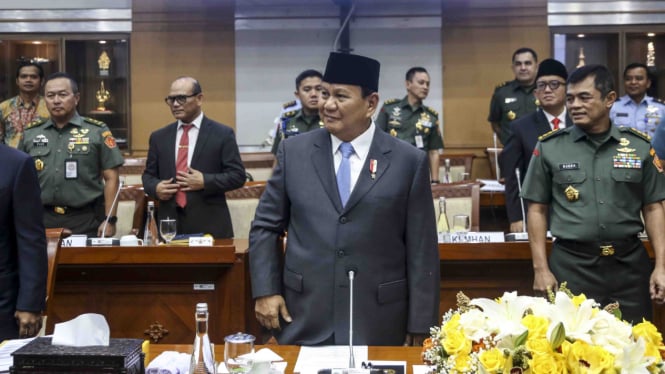 Prabowo Subianto Hadiri Raker Terakhir dengan Komisi 1 DPR