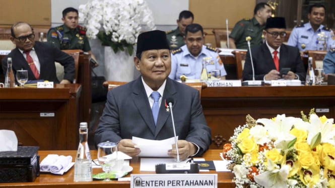 Prabowo Subianto Hadiri Raker Terakhir dengan Komisi 1 DPR