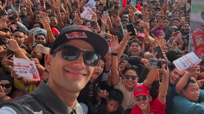 Jorge Martin dando as boas-vindas aos moradores de Lombok